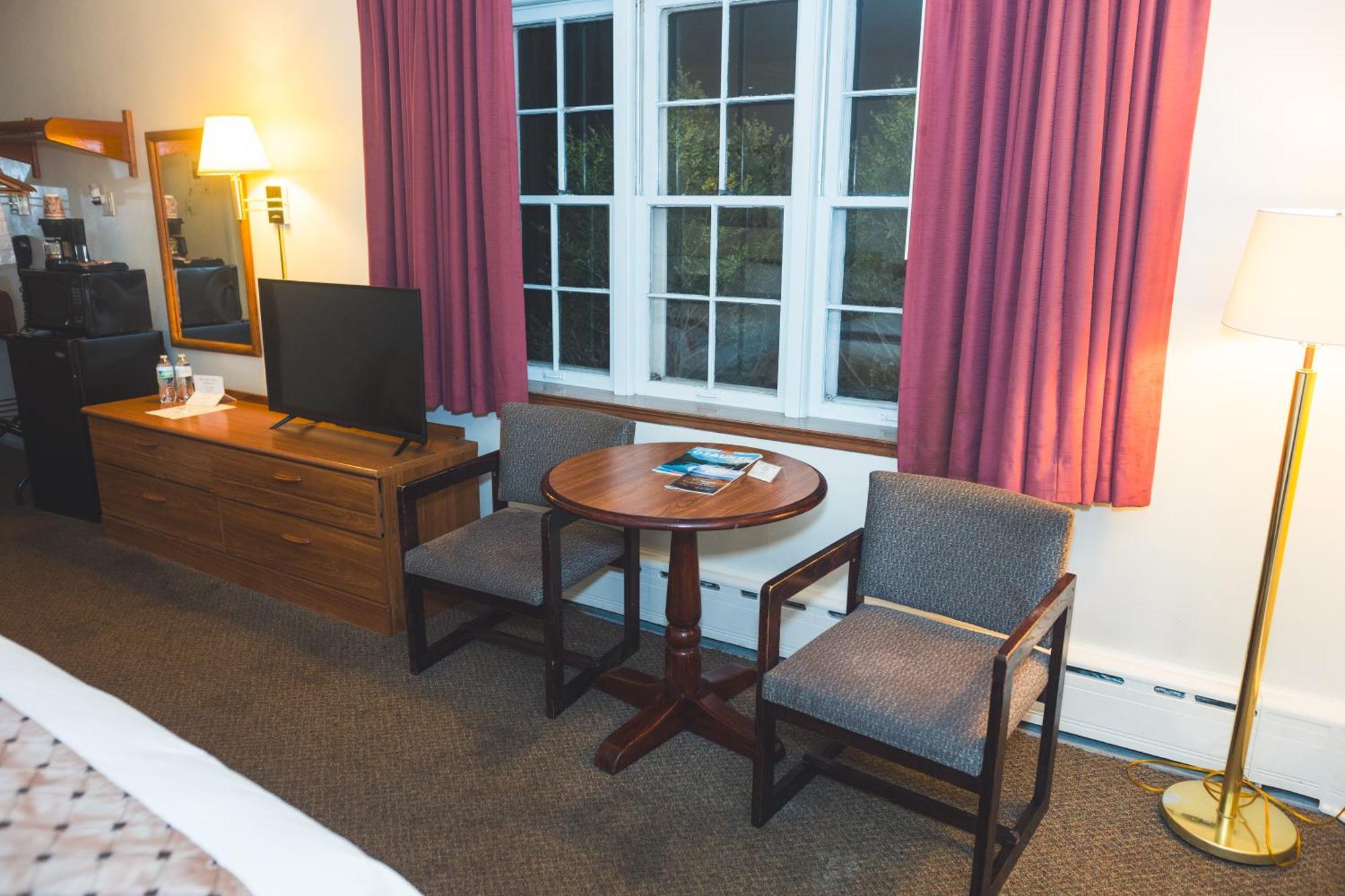 The Chalet Motel Mequon Zewnętrze zdjęcie
